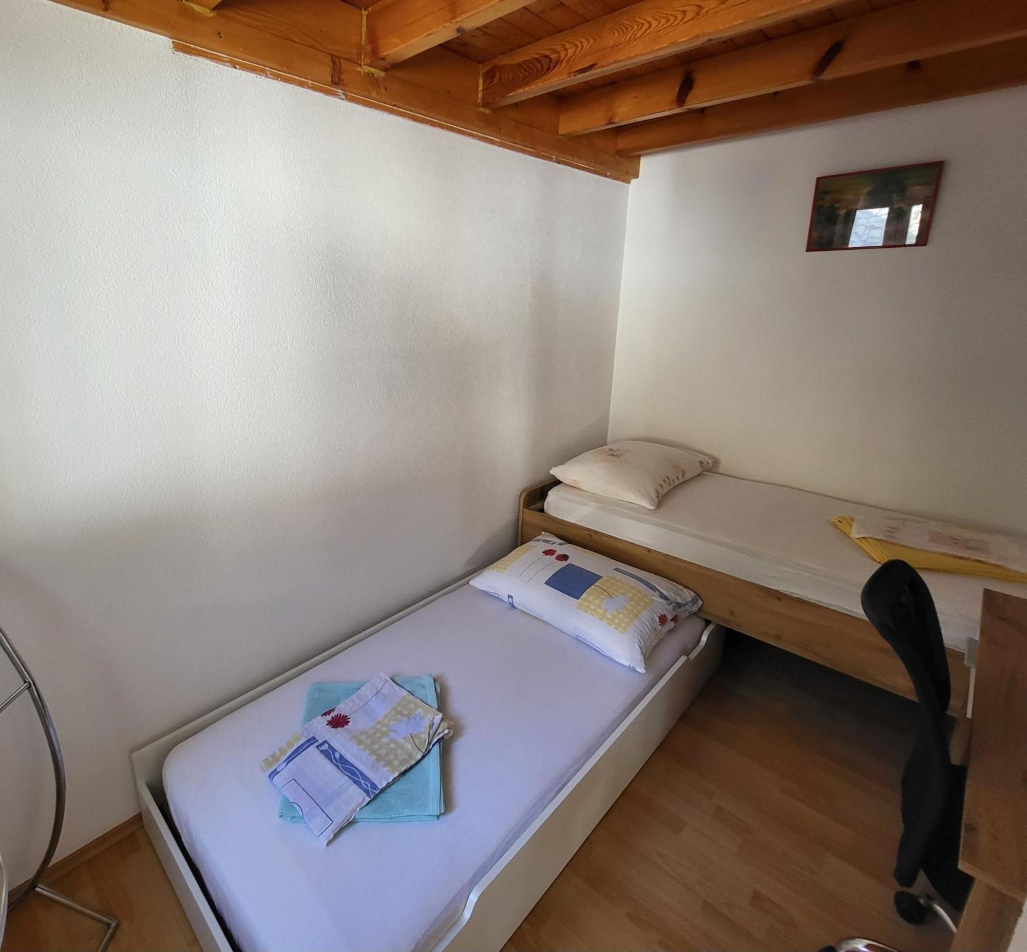 Apartmani Amila-Pisak Exterior photo