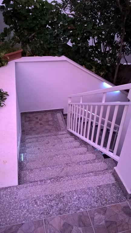 Apartmani Amila-Pisak Exterior photo