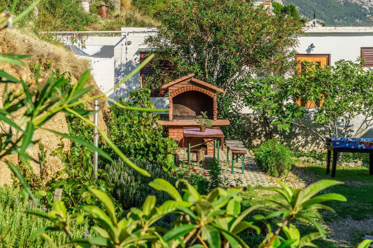 Apartmani Amila-Pisak Exterior photo