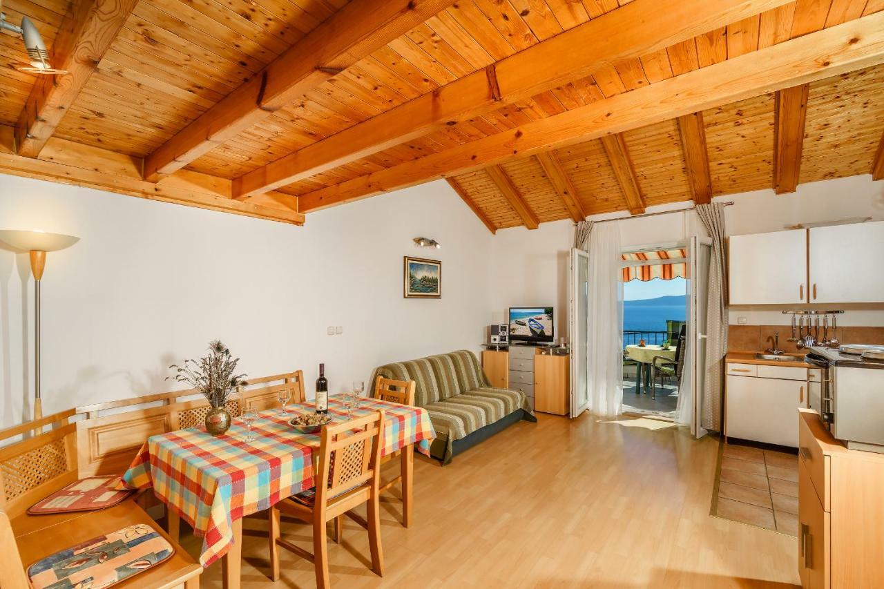 Apartmani Amila-Pisak Exterior photo