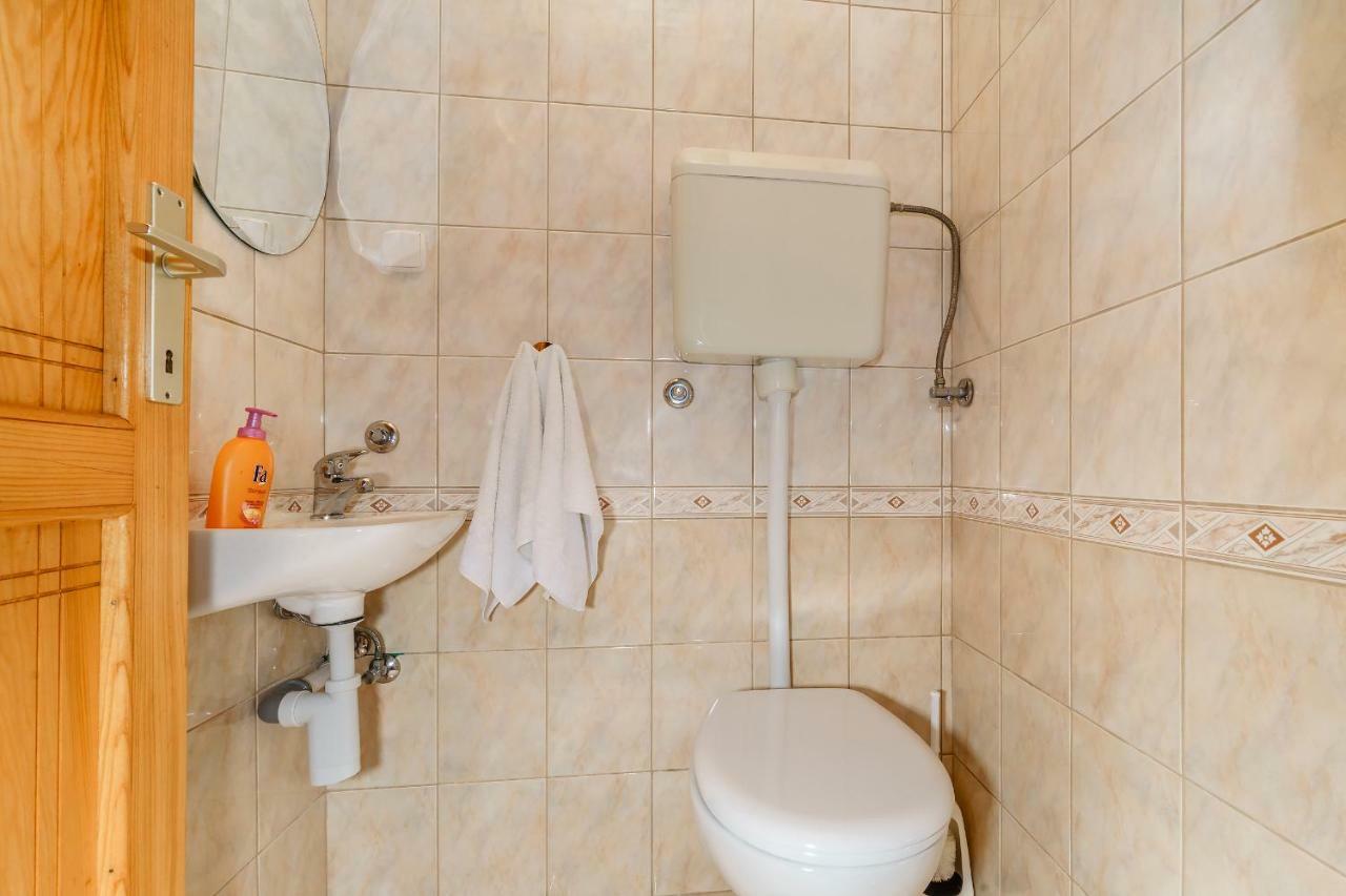 Apartmani Amila-Pisak Exterior photo
